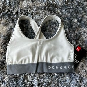NEW Under Armour Sports Bra Size XS
